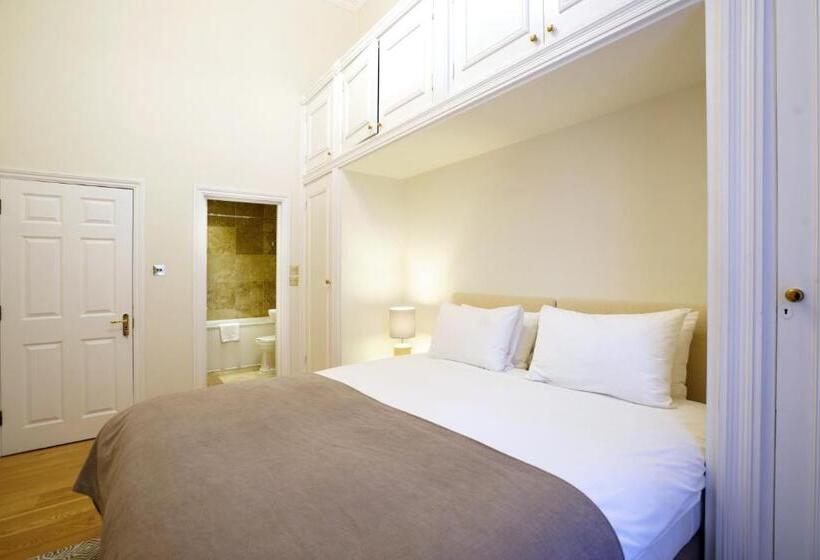 带3个卧室的豪华公寓, Queensgate Court