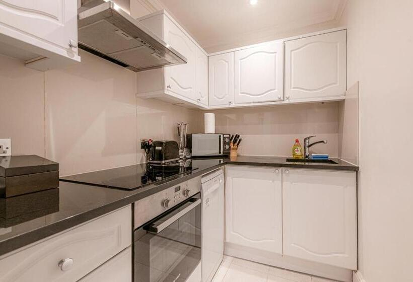 带1个卧室的高级公寓, Queensgate Court