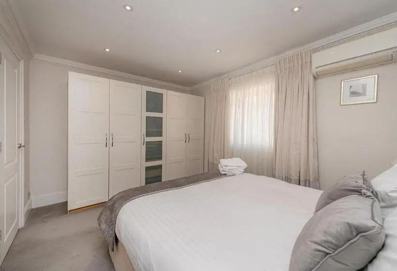 آپارتمان سوپریور 1 خوابه, Queensgate Court