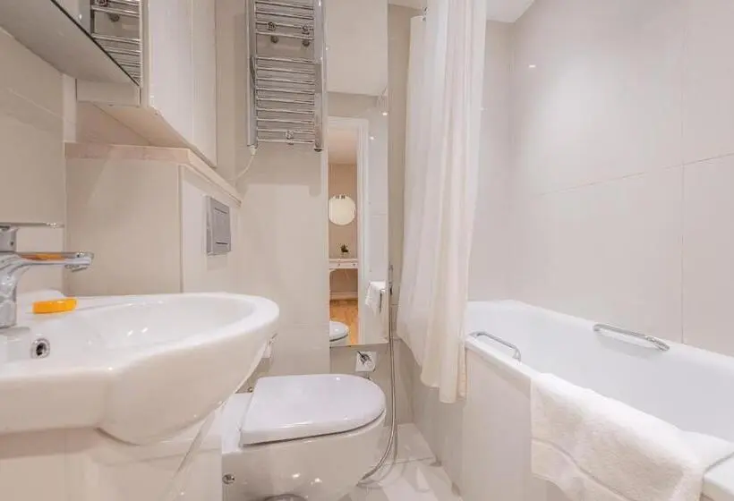 آپارتمان سوپریور 1 خوابه, Queensgate Court