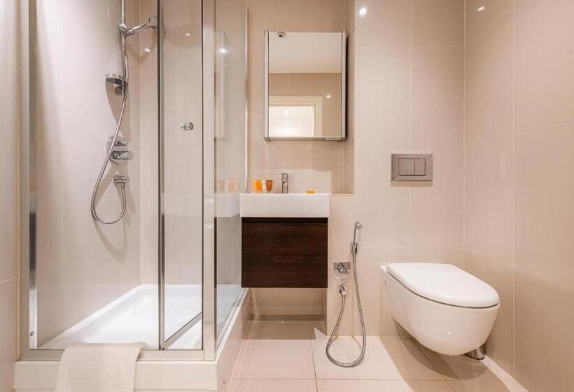 带2个卧室的高级公寓, Queensgate Court