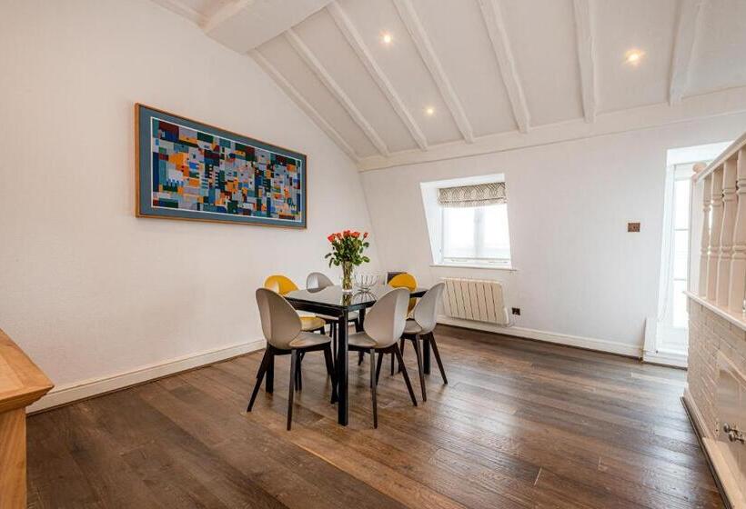 Апартаменты Superior 2 Спальни, Queensgate Court