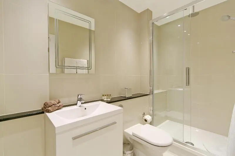 آپارتمان 3 خوابه, Queensgate Court