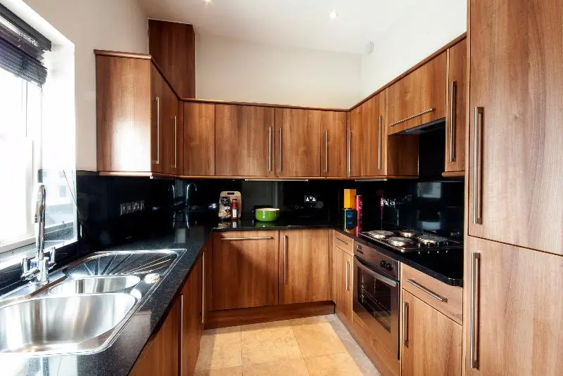 آپارتمان لوکس 2 خوابه, Queensgate Court