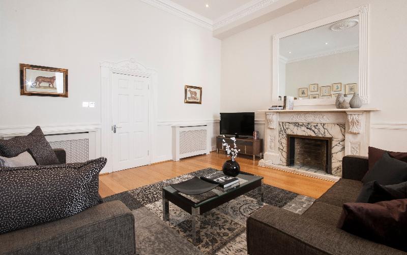 豪华两卧室公寓, Queensgate Court