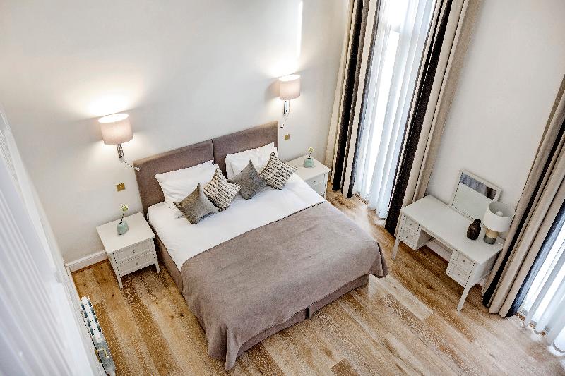 Апартаменты Deluxe 3 Спальни, Queensgate Court