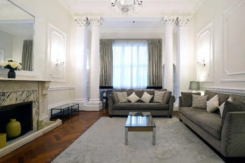 آپارتمان دلوکس 3 خوابه, Queensgate Court