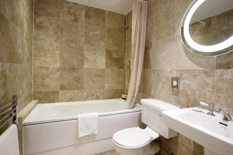 آپارتمان دلوکس 3 خوابه, Queensgate Court