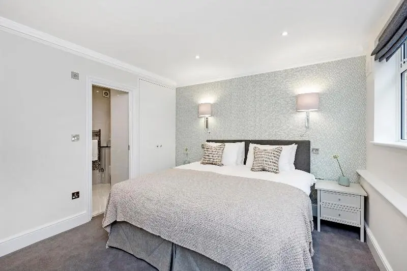 آپارتمان لوکس 1 خوابه, Queensgate Court