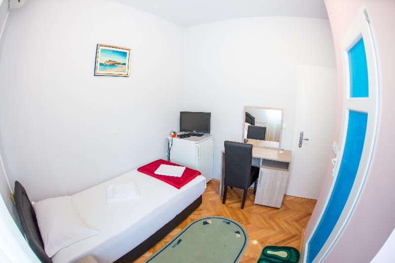 اتاق استاندارد یک نفره, Guest House Blue Coast