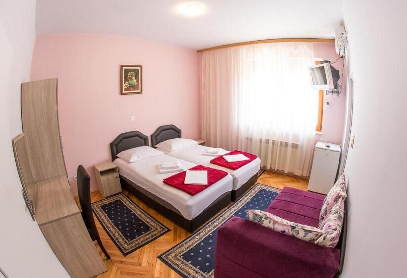 اتاق استاندارد, Guest House Blue Coast