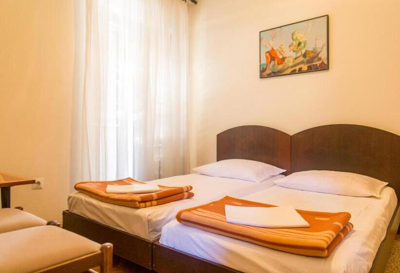 سوئیت 2 خوابه, Guest House Blue Coast