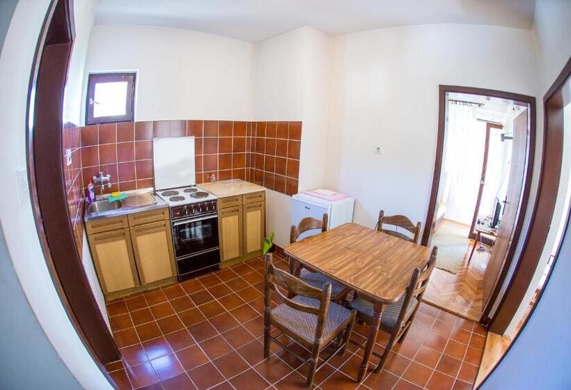 سوئیت 2 خوابه, Guest House Blue Coast
