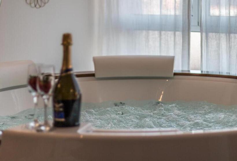 Люкс, 4 Star Suite Spa   Self Check In