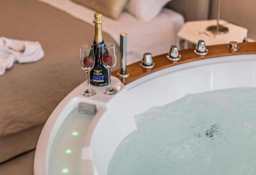 Люкс, 4 Star Suite Spa   Self Check In