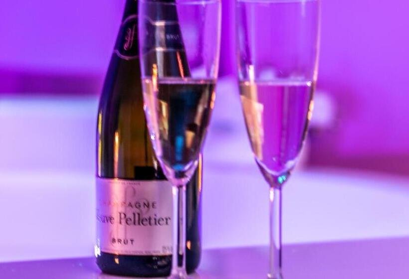 Люкс с гидромассажем, 4 Star Suite Spa   Self Check In