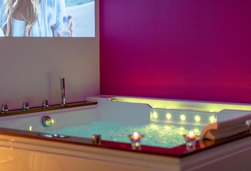 Люкс Кровать Кинг, 4 Star Suite Spa   Self Check In