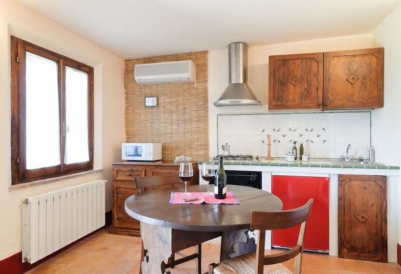 استودیوی استاندارد, Agriturismo Le Macchie