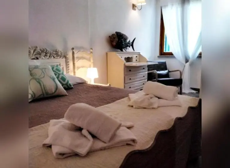 Standard-studio, Baia D'oro