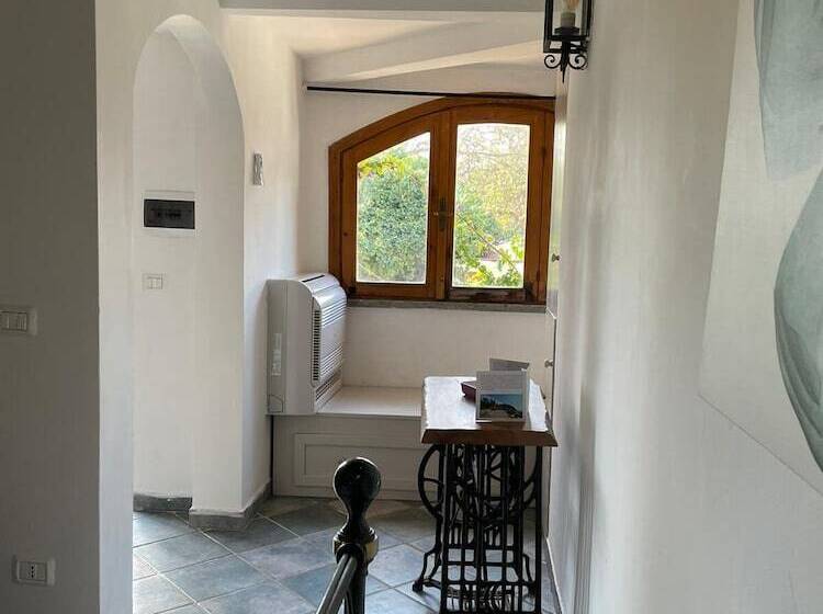 חדר בסיסי, Baia D'oro