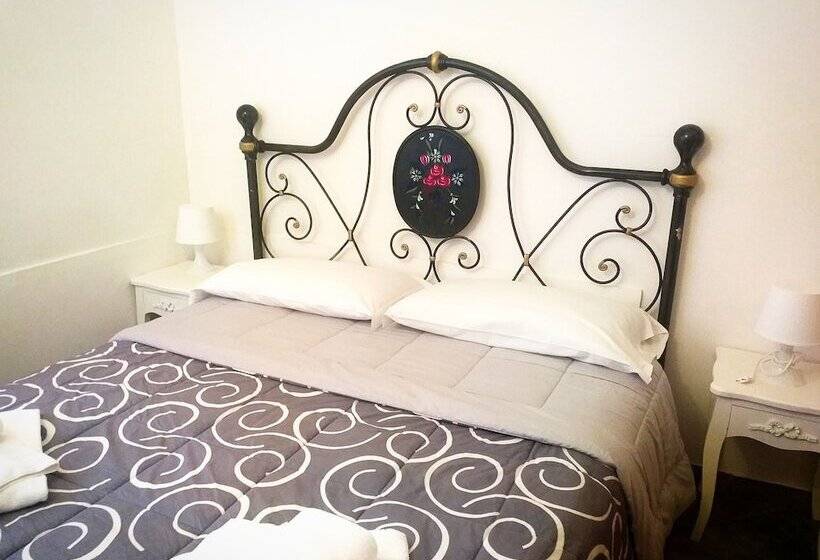 חדר בסיסי, Baia D'oro