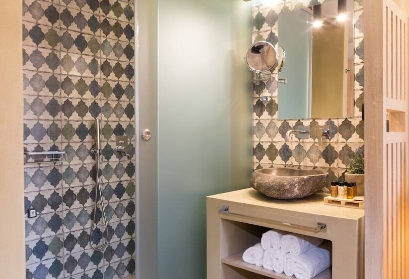 Люкс Повышенной Комфортности, Cressa Suites Adults Only