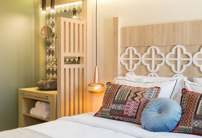 Люкс Повышенной Комфортности, Cressa Suites Adults Only