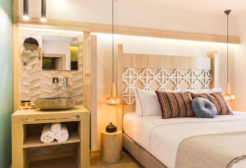 Люкс Повышенной Комфортности, Cressa Suites Adults Only