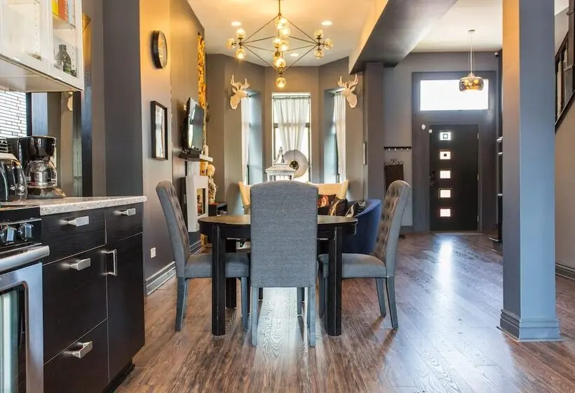バス共有のスタンダードルーム, Mccormick Place Guest House