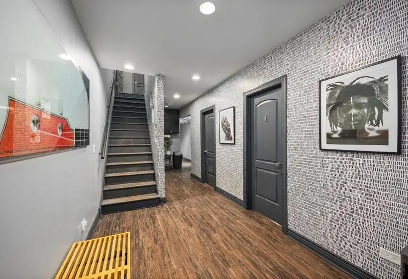 デラックスルーム, Mccormick Place Guest House