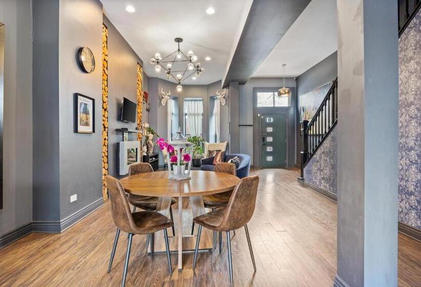 اتاق لوکس, Mccormick Place Guest House