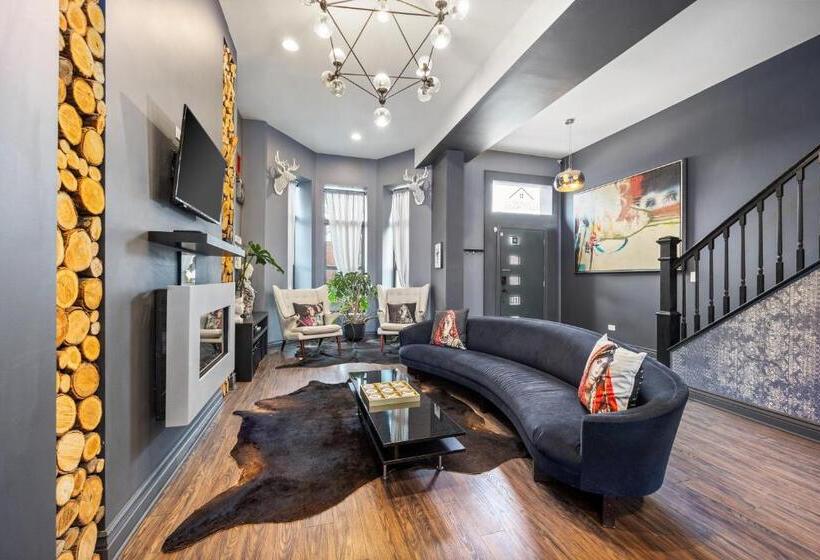 اتاق لوکس, Mccormick Place Guest House