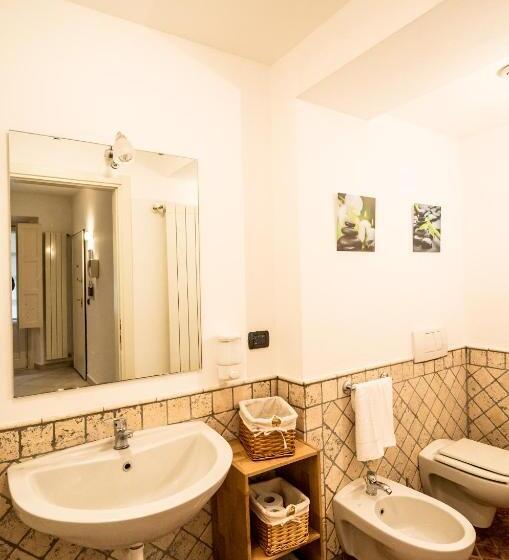 Apartament 1 Sypialnia z Balkonem, Rearduinoivrea