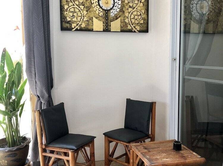 패밀리 룸, Samui Zenity