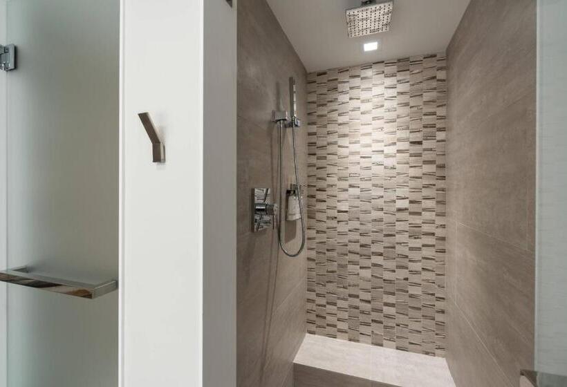 اتاق استاندارد, The Row Hotel At Assembly Row, Autograph Collection