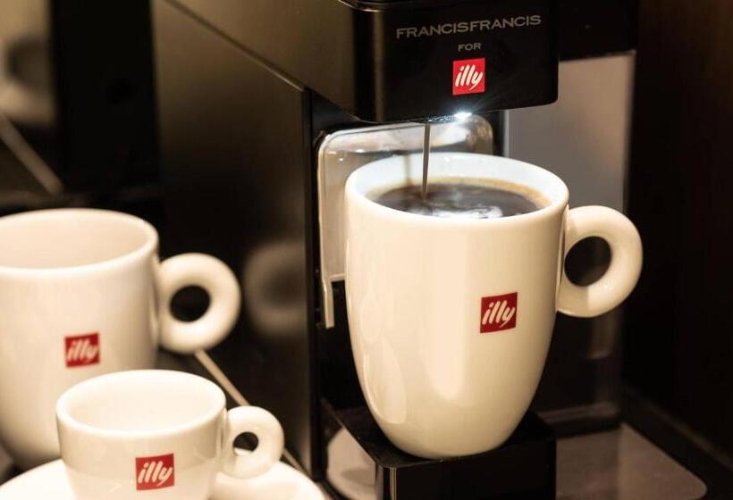 اتاق استاندارد, The Row Hotel At Assembly Row, Autograph Collection