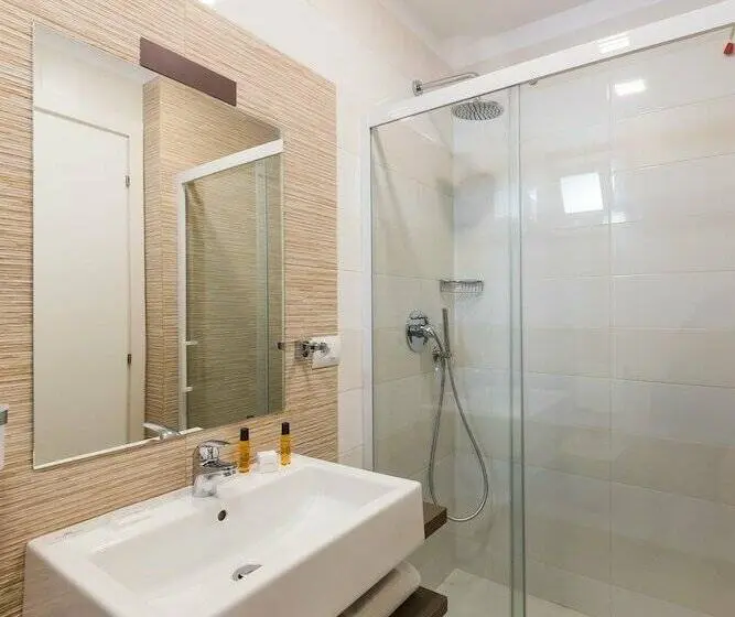 Camera Standard, Torre Cintola Greenblu Sea Emotions