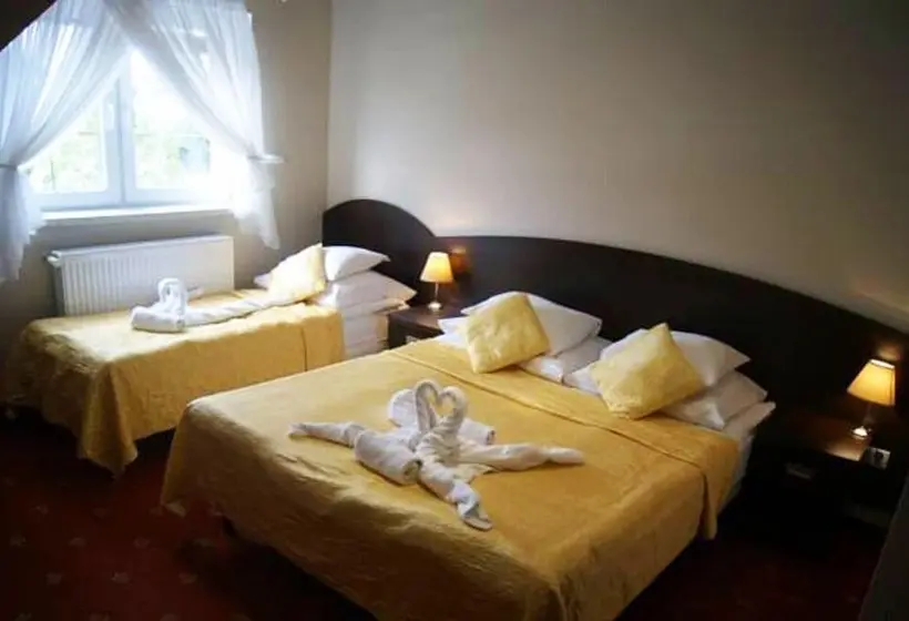 Standard Kolmen Hengen Huone, Villa Stella Spa