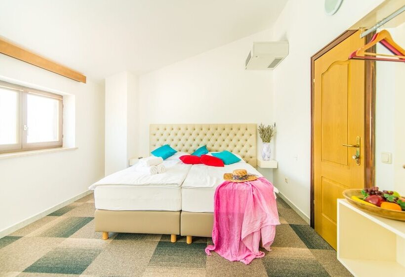 스탠다드 트리플 룸, Apartments And Rooms With Wifi Vrsar, Porec   3007