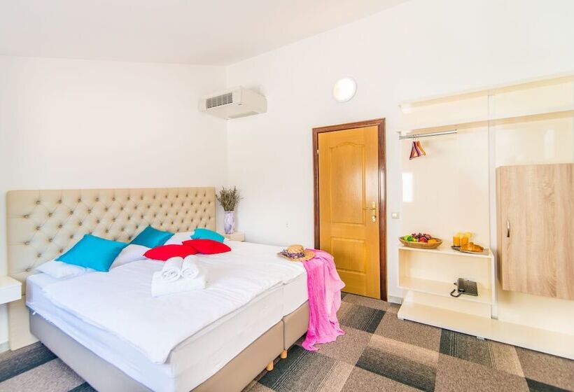 4인용 스탠다드 룸, Apartments And Rooms With Wifi Vrsar, Porec   3007