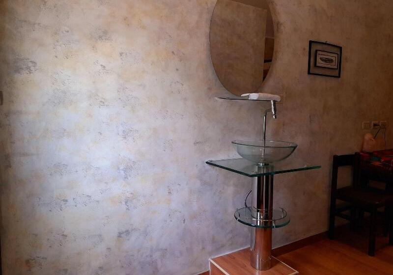 キャビン, Argueta