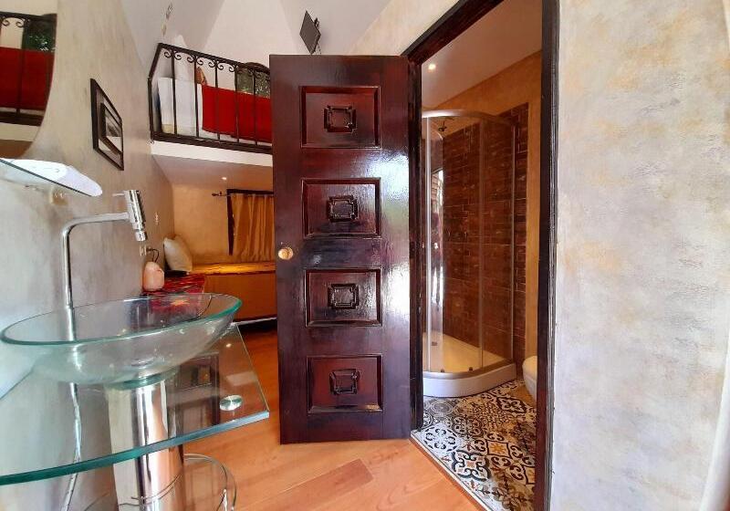 キャビン, Argueta