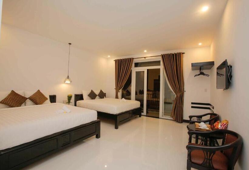 اتاق خانوادگی با چشم‌انداز باغ, Hoi An Sunny Pool Villa