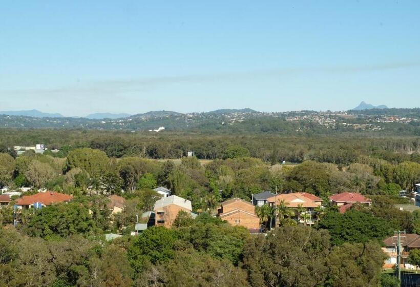 آپارتمان 2 خوابه با چشمانداز دریا, Meridian Tower Kirra Beach