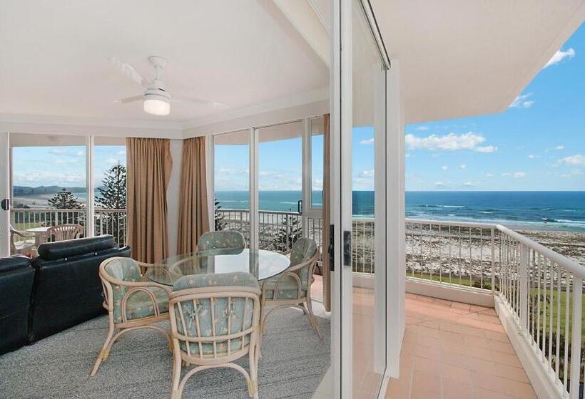 آپارتمان 2 خوابه با چشمانداز دریا, Meridian Tower Kirra Beach