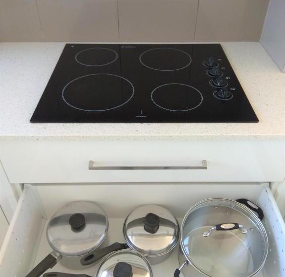 2 Bedroom Deluxe Apartment Sea View, Meridian Tower Kirra Beach