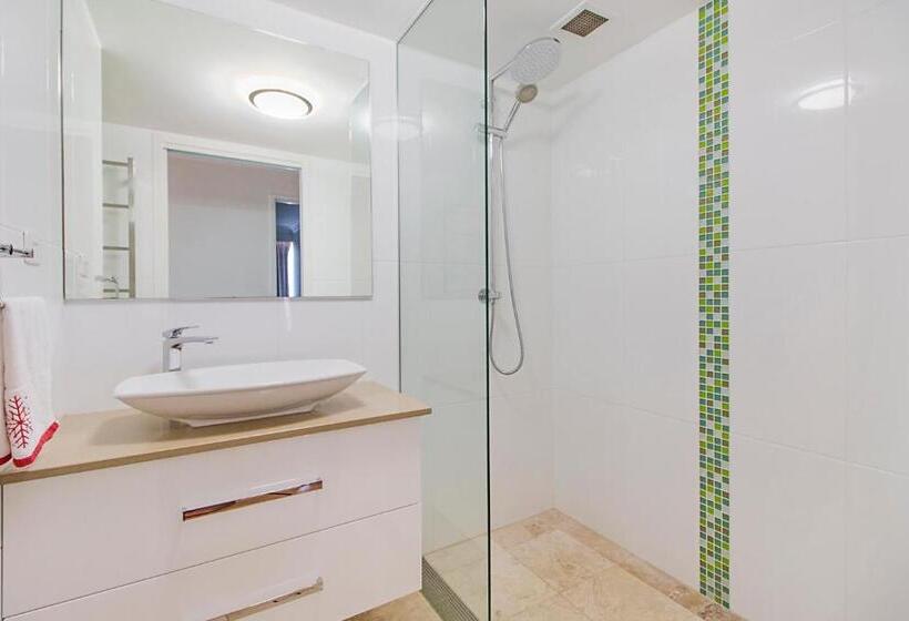 Апартаменты Deluxe 1 Спальня Вид на Море, Meridian Tower Kirra Beach