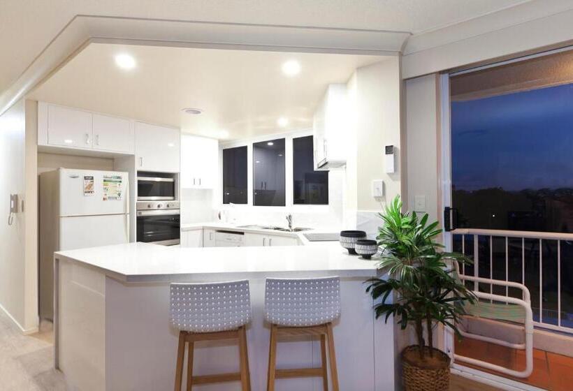 Апартаменты Deluxe 1 Спальня Вид на Море, Meridian Tower Kirra Beach