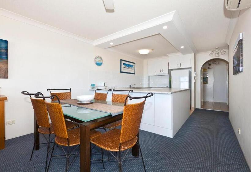 آپارتمان ممتاز دوخوابه رو به دریا, Meridian Tower Kirra Beach