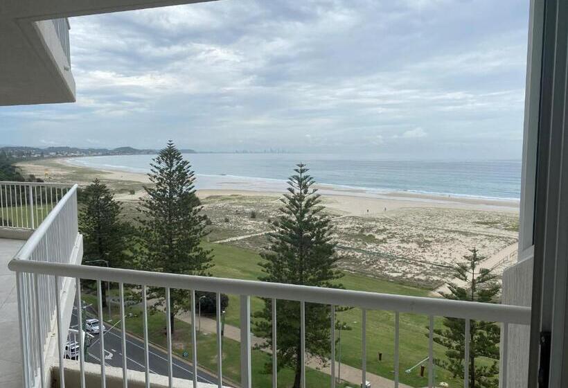 آپارتمان 3 خوابه, Meridian Tower Kirra Beach